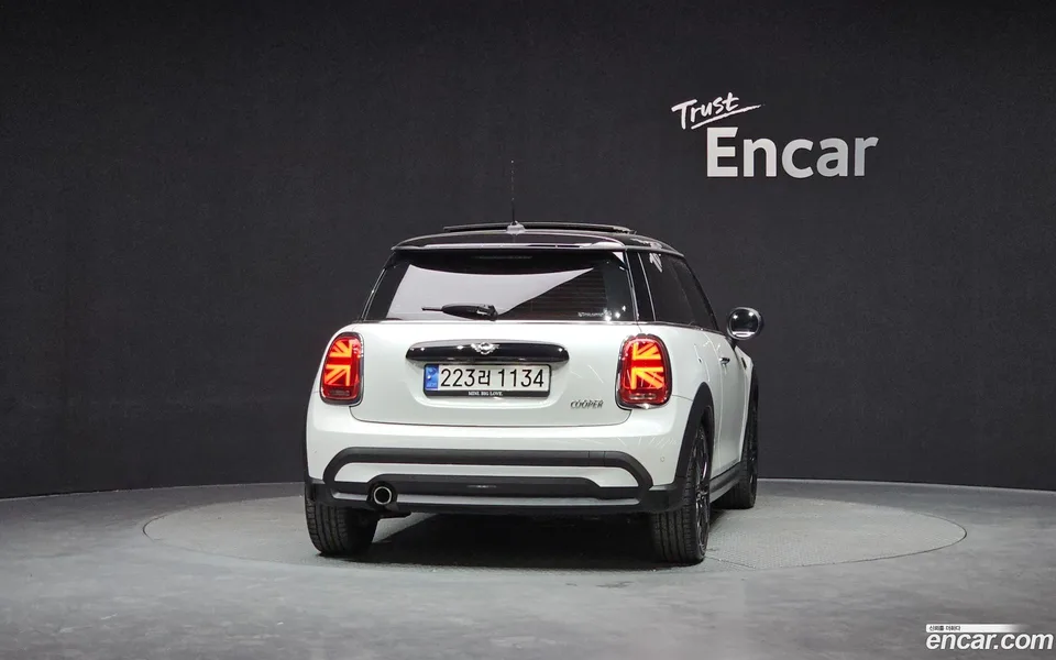 MINI Cooper 2023 — миниатюра 4