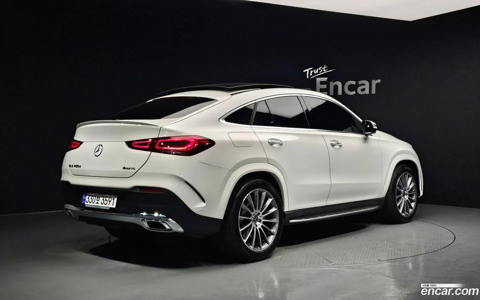 Mercedes-Benz GLE-Class GLE400d 4MATIC 2023 — миниатюра 2