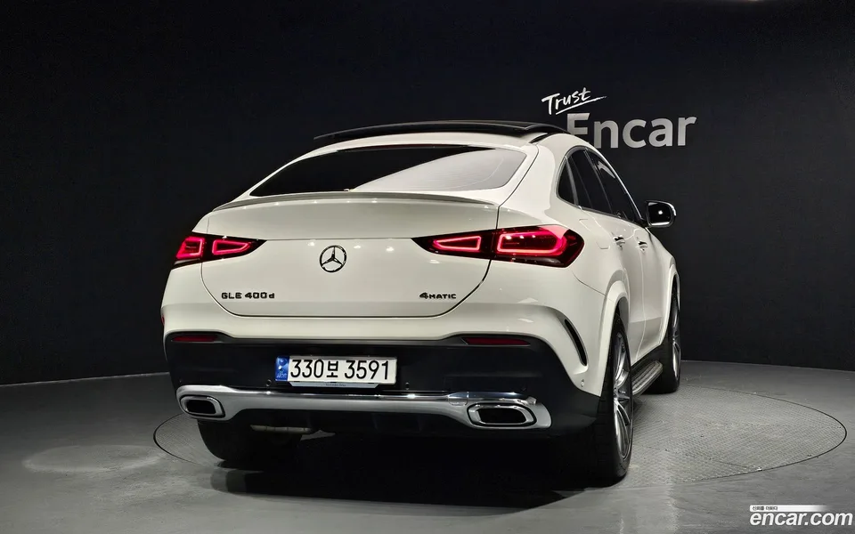 Mercedes-Benz GLE-Class GLE400d 4MATIC 2023 — миниатюра 4