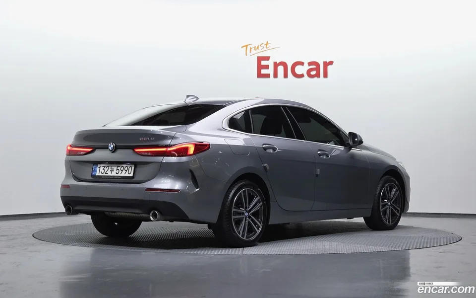 BMW 2 Series Gran Coupe 220i 2022 — миниатюра 2