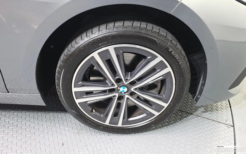 BMW 2 Series Gran Coupe 220i 2022 — миниатюра 5
