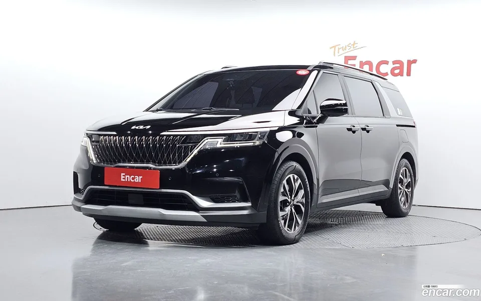 Kia Carnival 9 2022 — фото 1, купить с доставкой в Москву