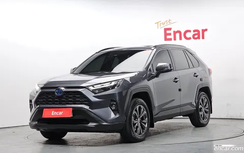 Toyota RAV4 2024 купить в Москве