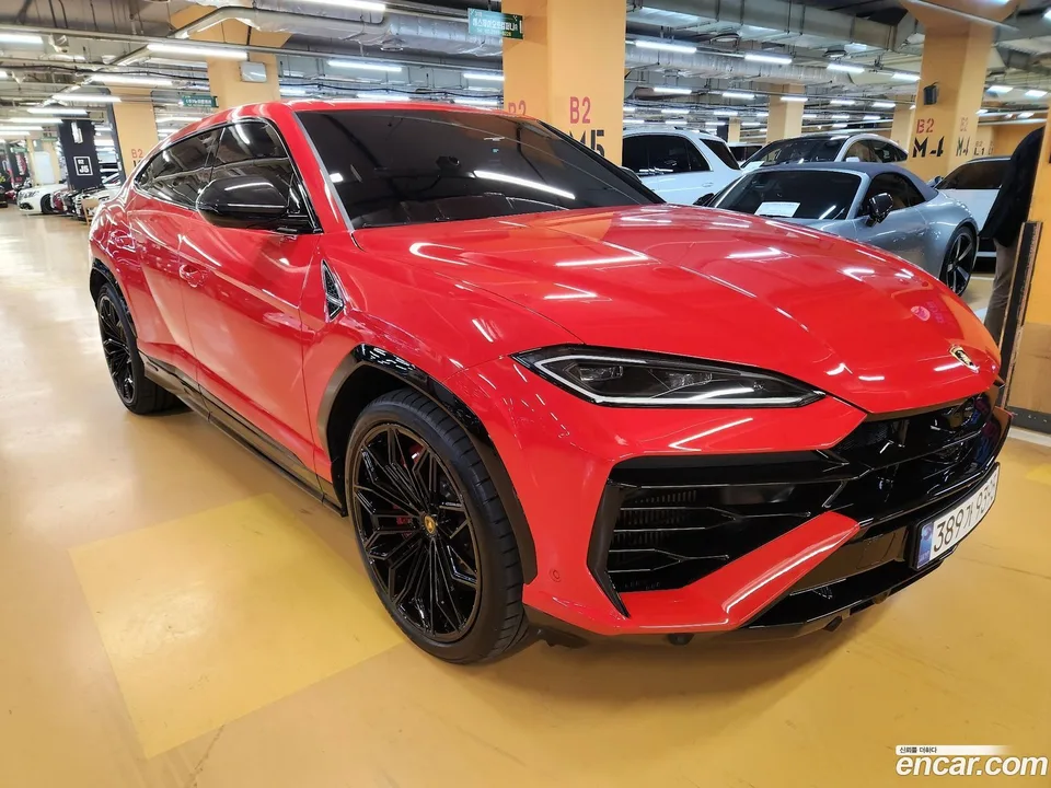 Lamborghini Urus 4.0 V8 SE 2025 — миниатюра 3