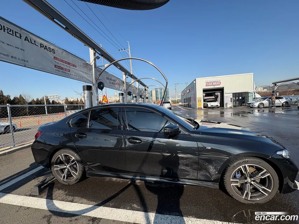 BMW 3 Series 320i M 2024 — миниатюра 5
