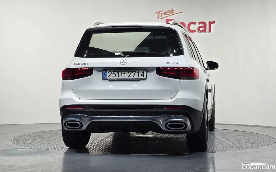 Mercedes-Benz GLB-Class GLB250 4MATIC 2022 — миниатюра 4