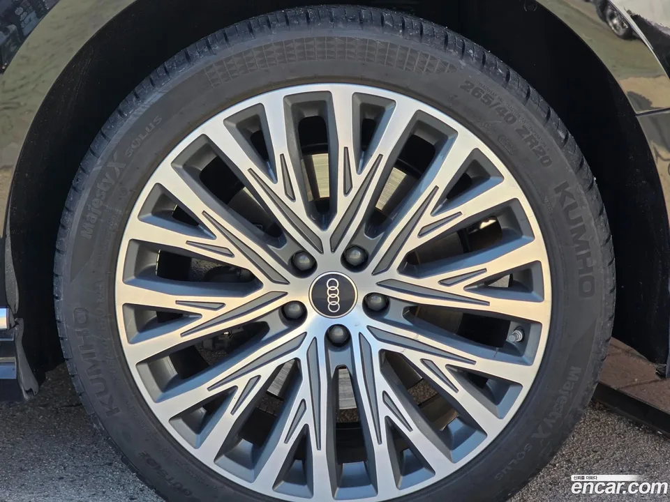 Audi A8 55 TFSI LWB 2022 — миниатюра 5
