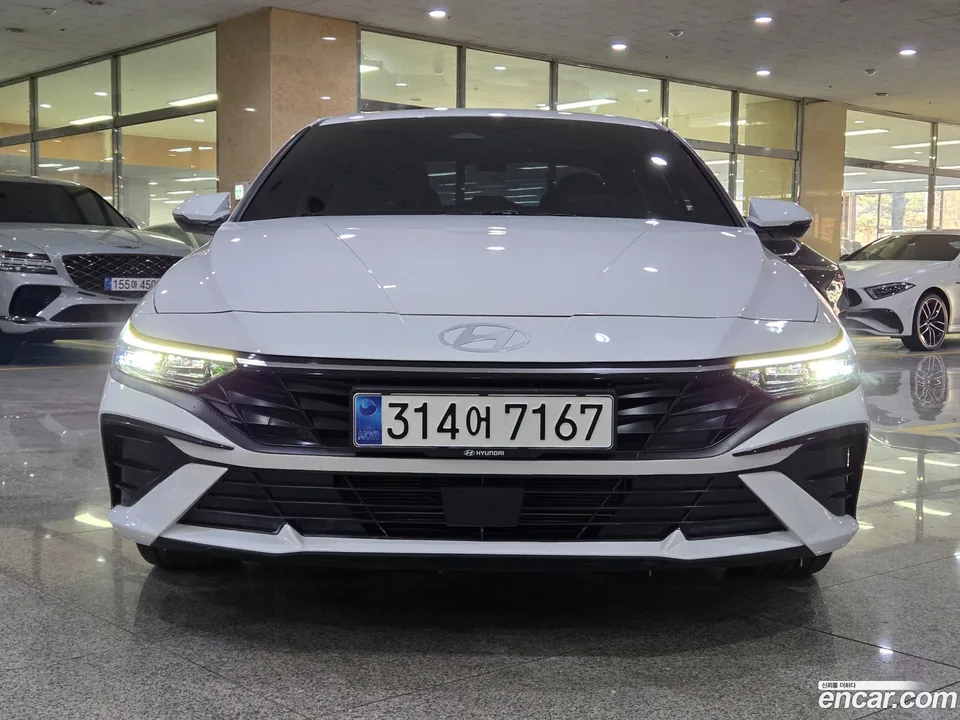 Hyundai Avante CN7 1.6 2023 — миниатюра 2