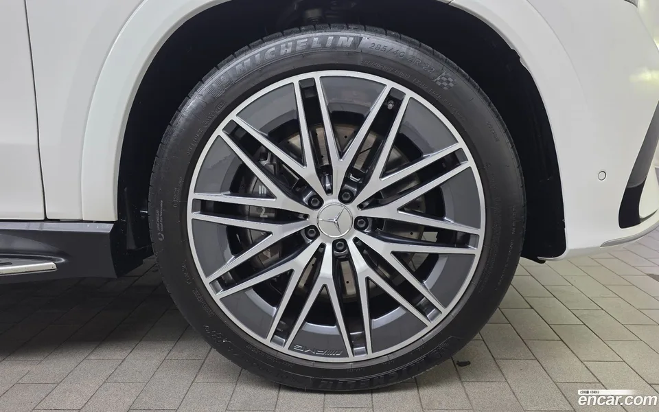 Mercedes-Benz GLE-Class AMG GLE53 4MATIC+ 2025 — миниатюра 5