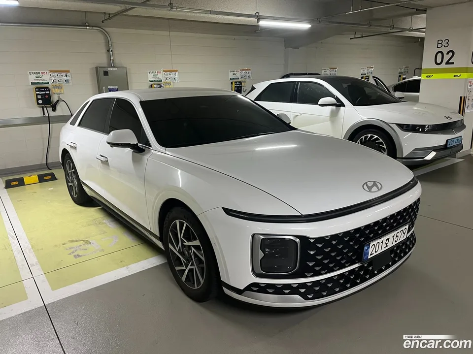 Hyundai Grandeur (GN7) 2.5 2WD 2024 — фото 1, купить с доставкой в Москву