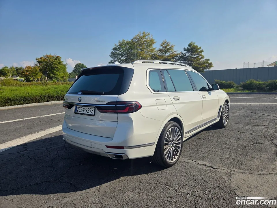 BMW X7 xDrive 40i 7 2025 — миниатюра 4
