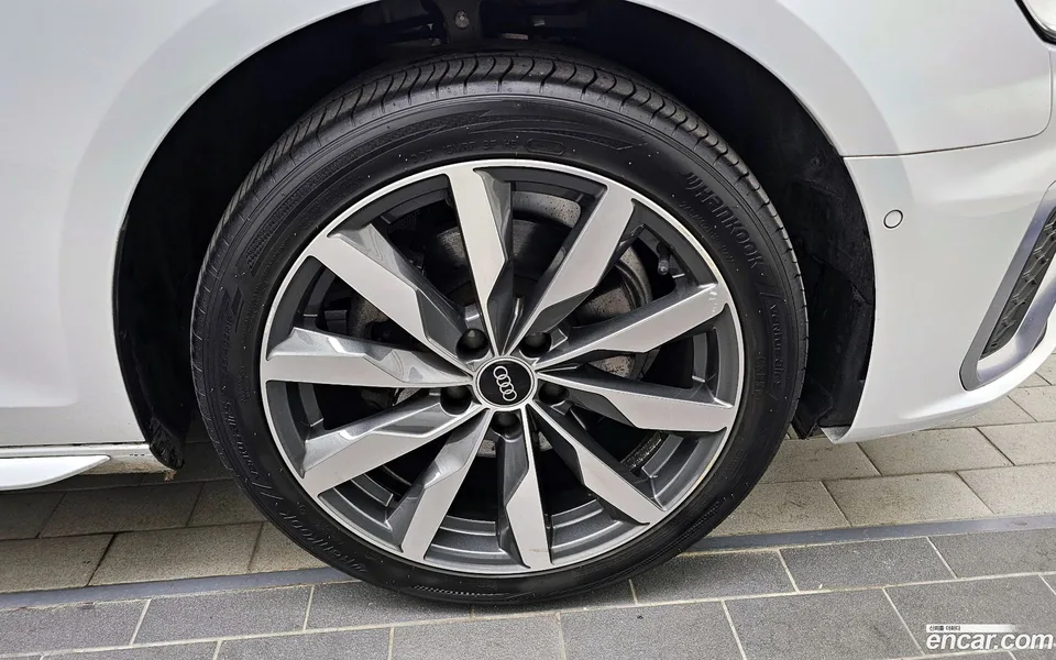 Audi A4 40 TFSI 2022 — миниатюра 5