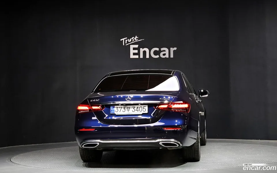 Mercedes-Benz E-Class E450 4MATIC 2023 — миниатюра 4