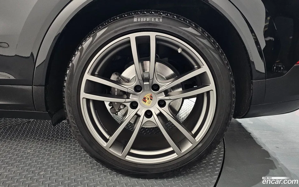 Porsche Cayenne 3.0 2022 — миниатюра 5