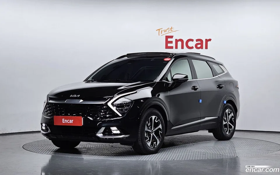 Kia Sportage Hybrid 2WD 2022 — фото 1, купить с доставкой в Москву