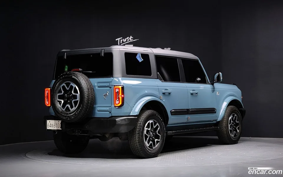Ford Bronco 2.7 2022 — миниатюра 2