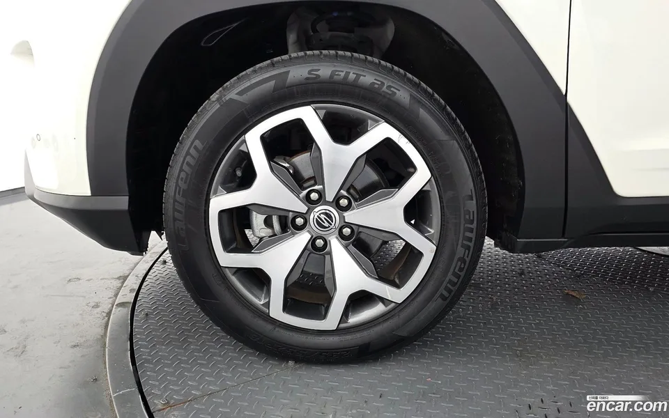 KG Mobility Torres 1.5 4WD 2022 — миниатюра 5