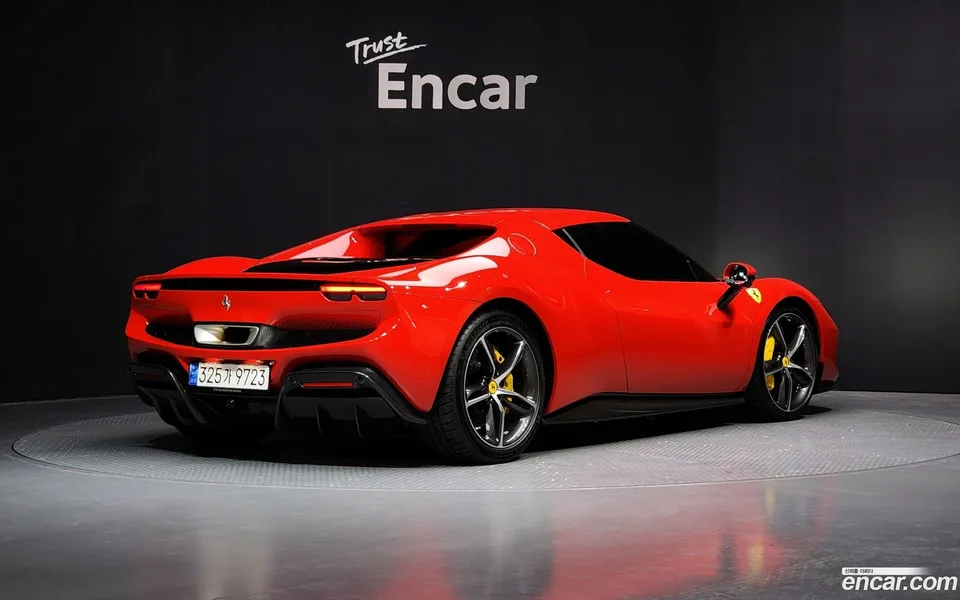 Ferrari 296 GTB 3.0 V6 2024 — миниатюра 2