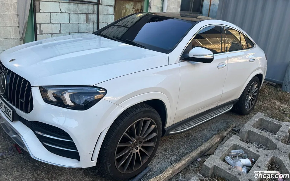 Mercedes-Benz GLE-Class GLE400d 4MATIC 2023 — миниатюра 2