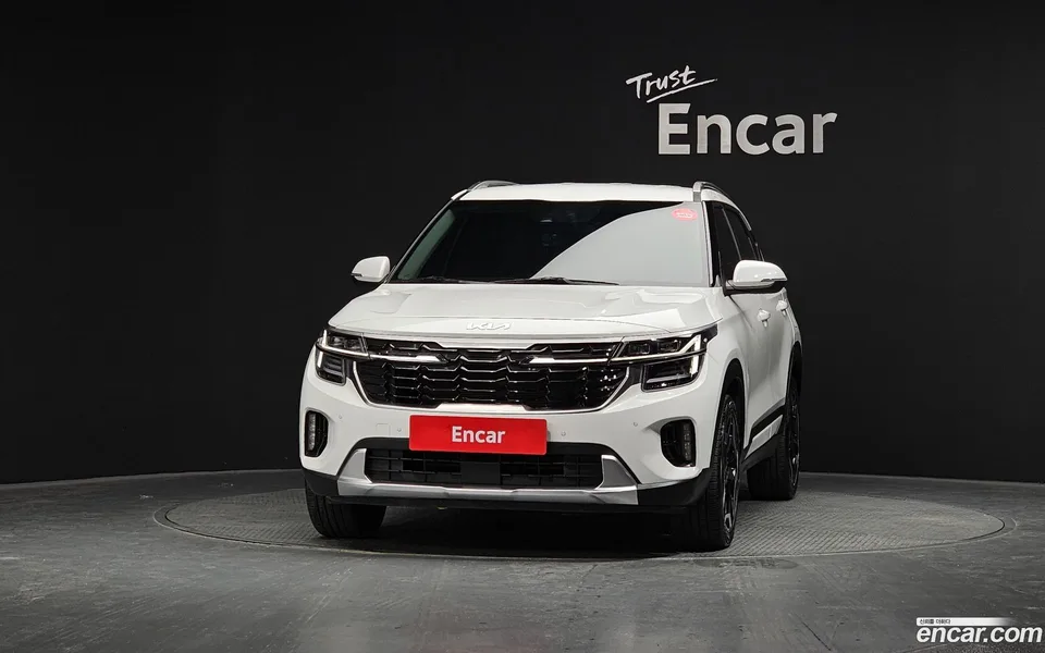 Kia Seltos 2.0 2WD 2023 — миниатюра 3