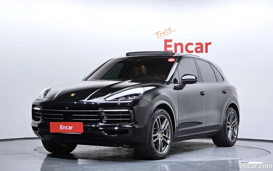Porsche Cayenne 3.0 2022 — фото 1, купить с доставкой в Москву