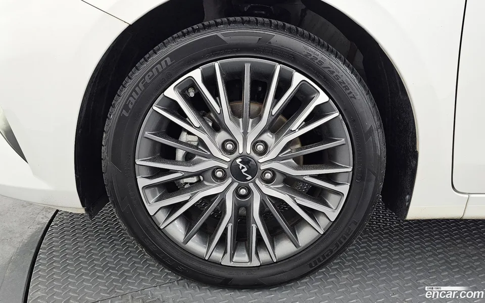 Kia K3 1.6 2022 — миниатюра 5