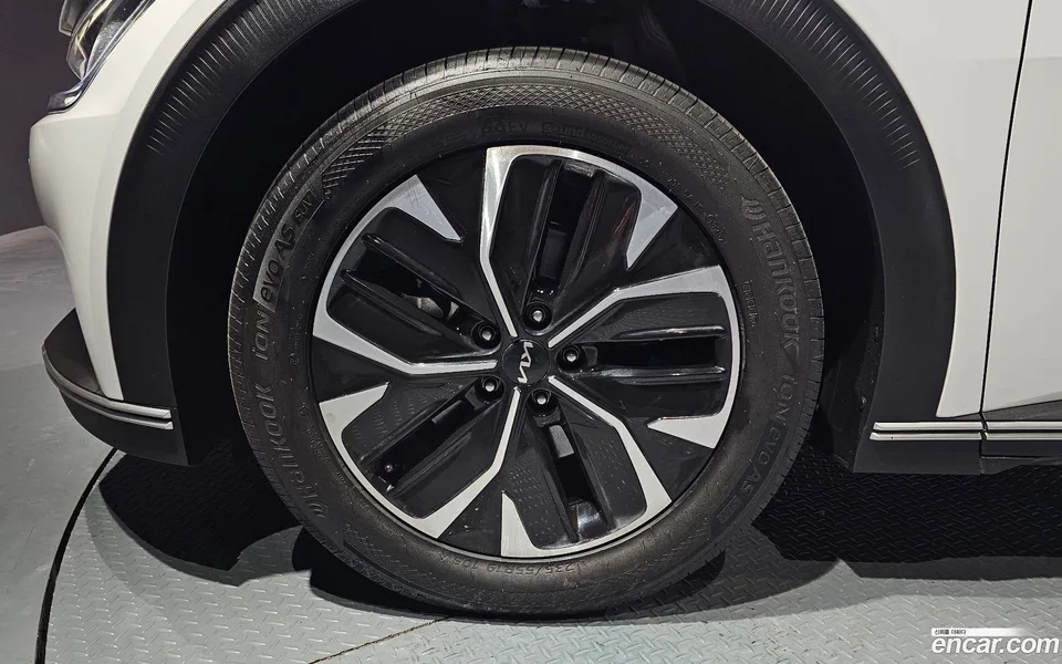 Kia EV6 2024 — миниатюра 5