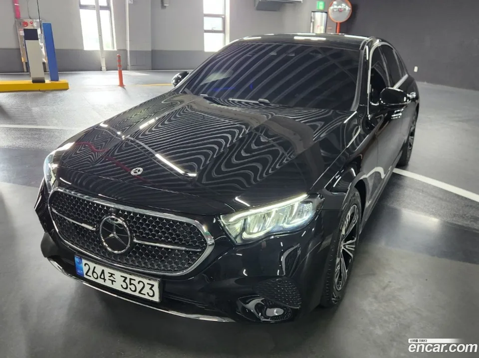 Mercedes-Benz E-Class E200 2025 — миниатюра 2