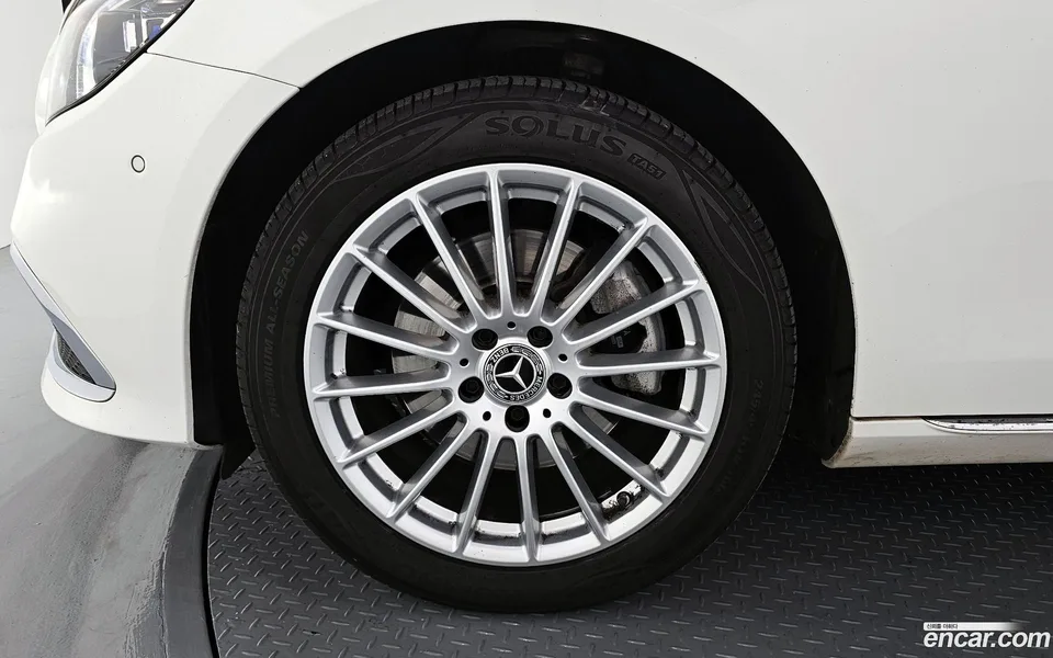 Mercedes-Benz E-Class E250 2022 — миниатюра 5