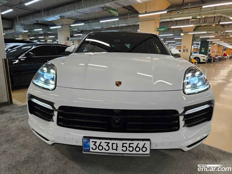 Porsche Cayenne 3.0 E- 2022 — миниатюра 2