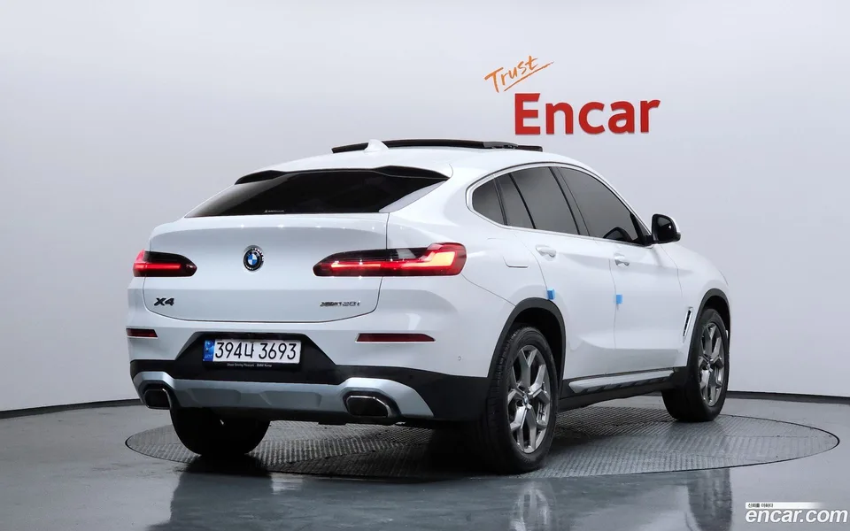 BMW X4 xDrive20i xLine 2022 — миниатюра 2