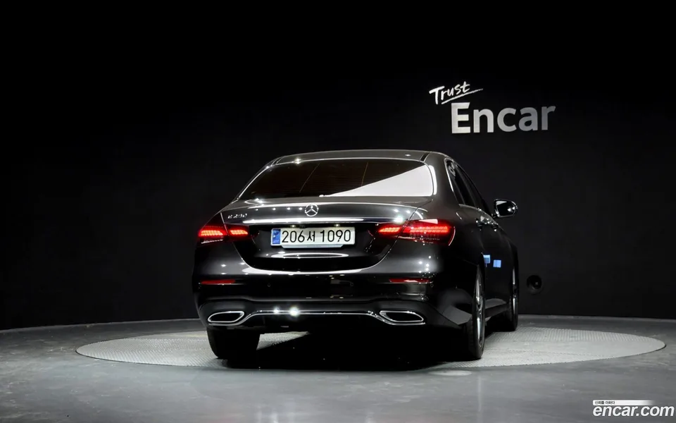 Mercedes-Benz E-Class E250 AMG Line 2023 — миниатюра 4