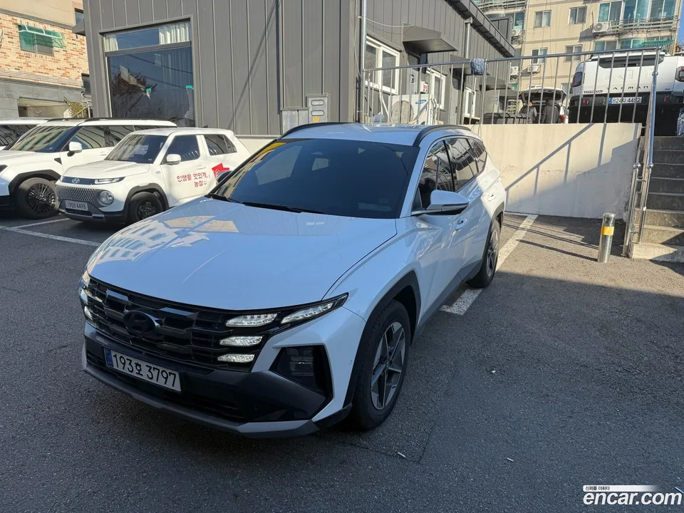 Hyundai Tucson Hybrid NX4 HEV 1.6 2WD 2025 — фото 1, купить с доставкой в Москву