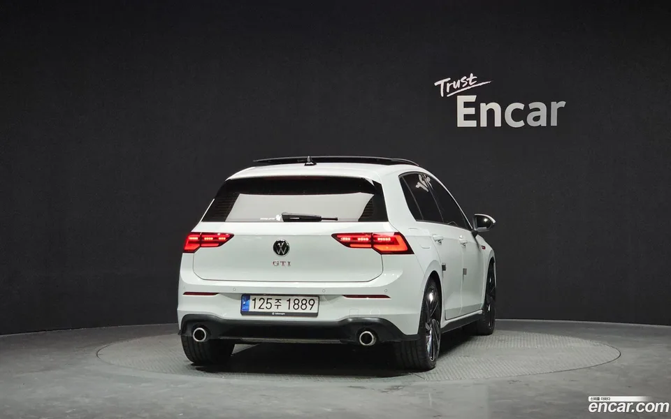 Volkswagen Golf 2.0 GTI 2024 — миниатюра 4