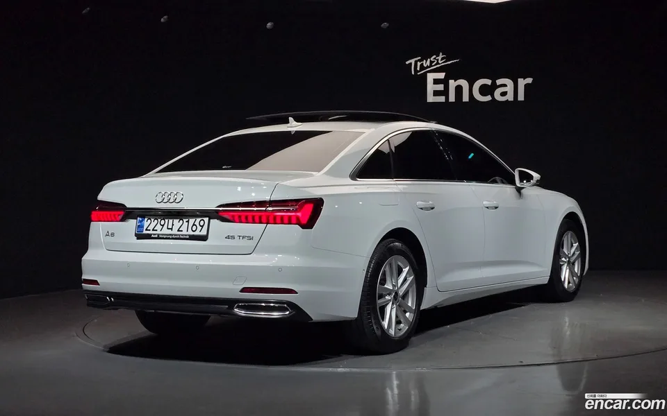 Audi A6 45 TFSI 2023 — миниатюра 2