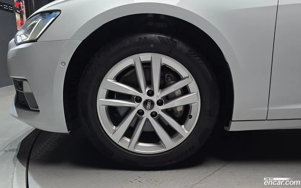 Audi A6 45 TFSI 2023 — миниатюра 5