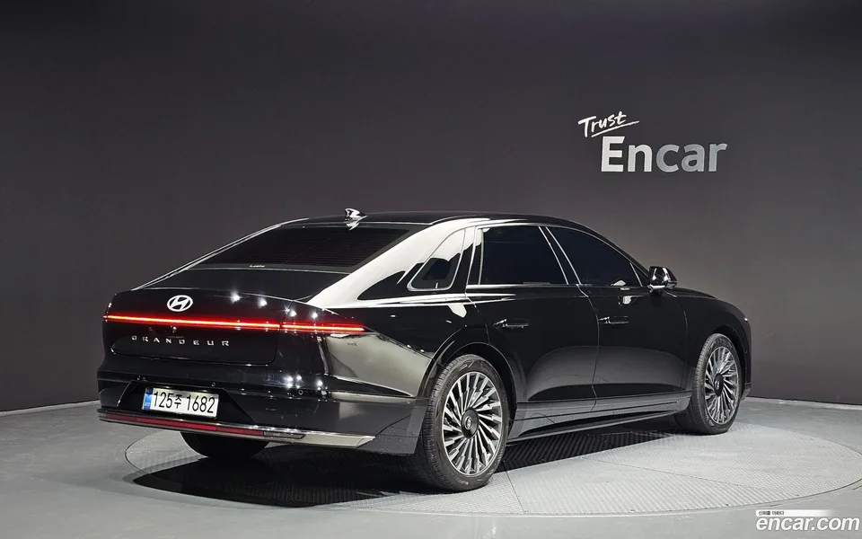 Hyundai Grandeur 2.5 2WD 2024 — миниатюра 2