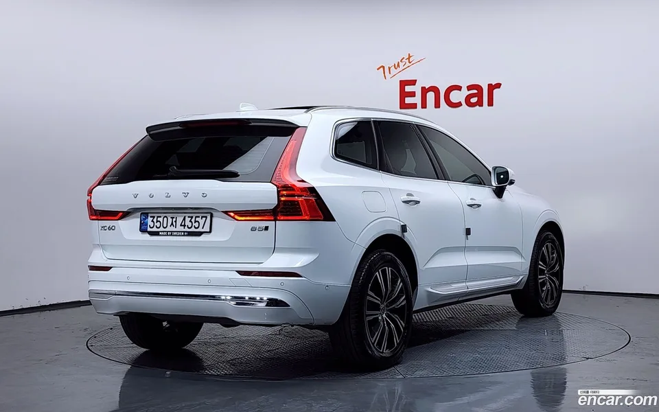 Volvo XC60 B5 2022 — миниатюра 2