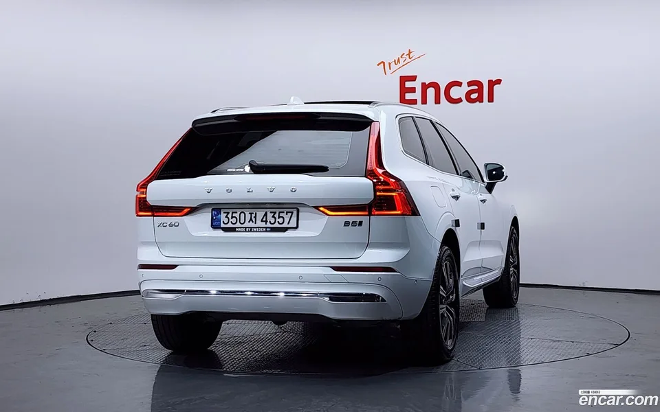 Volvo XC60 B5 2022 — миниатюра 4