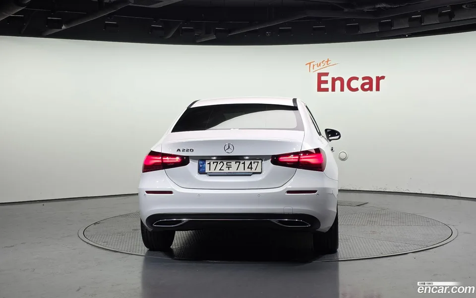 Mercedes-Benz A-Class A220 2024 — миниатюра 4