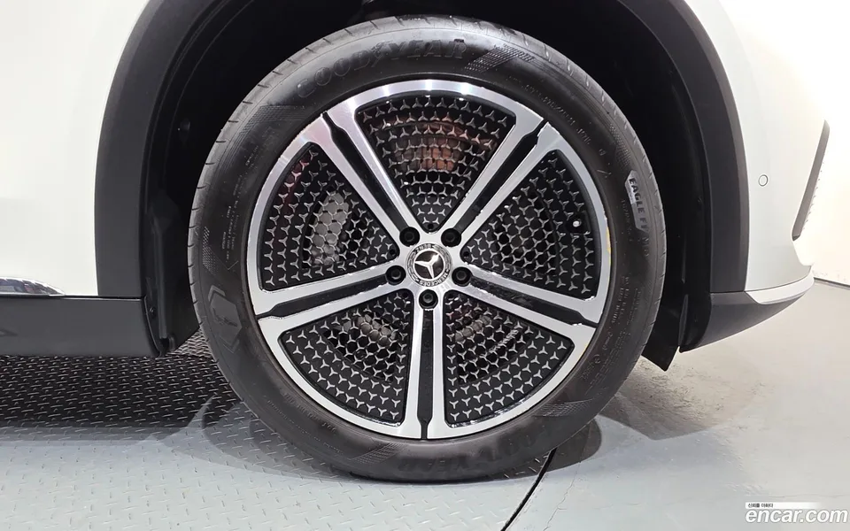 Mercedes-Benz EQS SUV EQS450 4MATIC 2023 — миниатюра 5