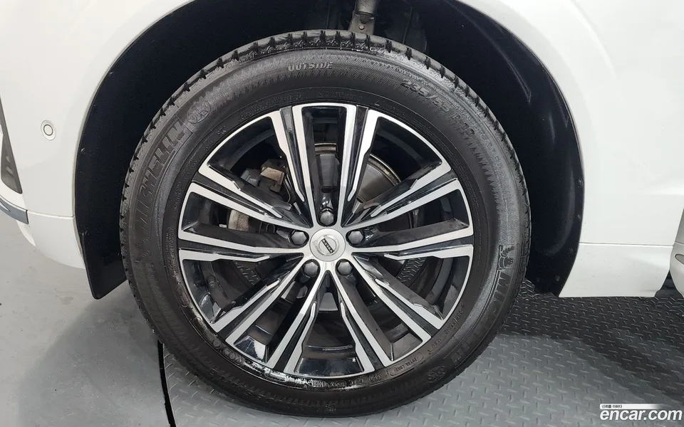 Volvo XC60 B5 2022 — миниатюра 5