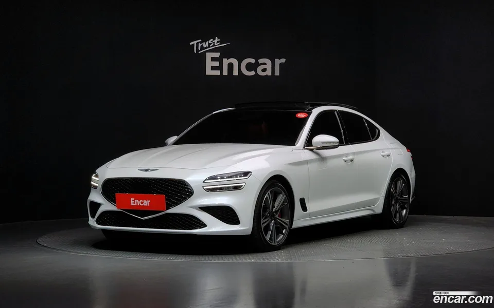 Genesis G70 2.5T 2WD 2024 — фото 1, купить с доставкой в Москву