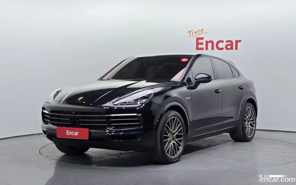 Porsche Cayenne 3.0 E- 2022 — фото 1, купить с доставкой в Москву