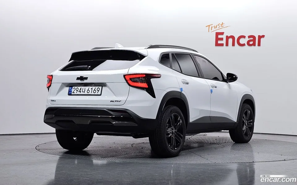 Chevrolet Trax Crossover 1.2 ACTIV 2023 — миниатюра 2