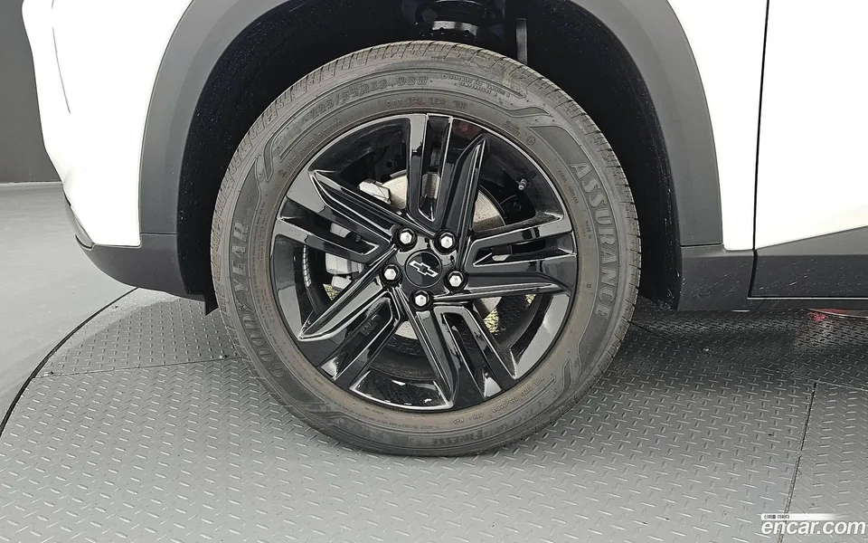 Chevrolet Trax Crossover 1.2 ACTIV 2023 — миниатюра 5