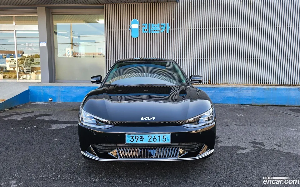 Kia EV6 2022 — миниатюра 2