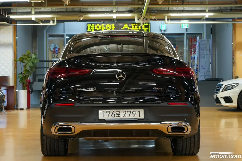 Mercedes-Benz GLE-Class GLE450 4MATIC 2025 — миниатюра 4