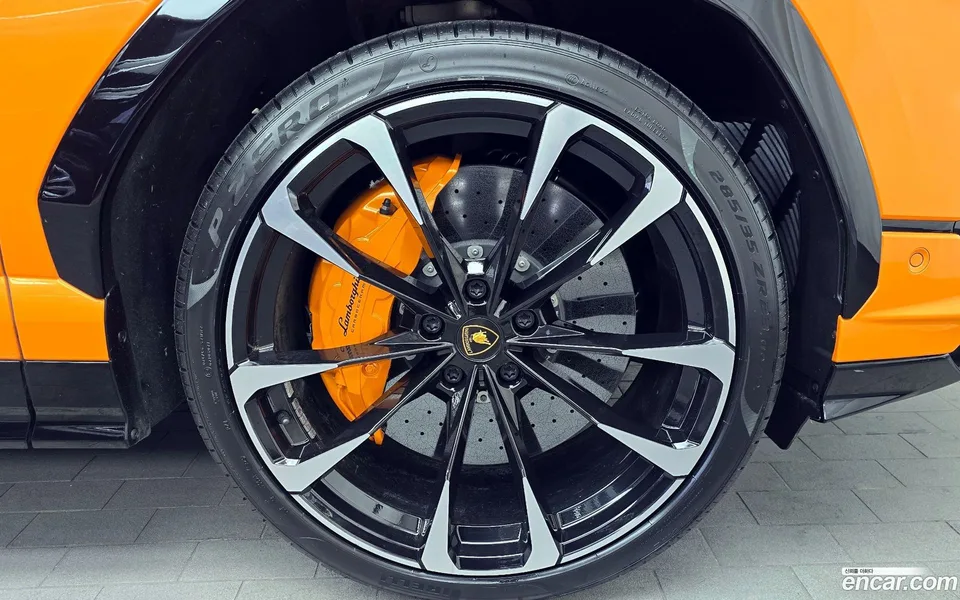 Lamborghini Urus 4.0 V8 S 2024 — миниатюра 5
