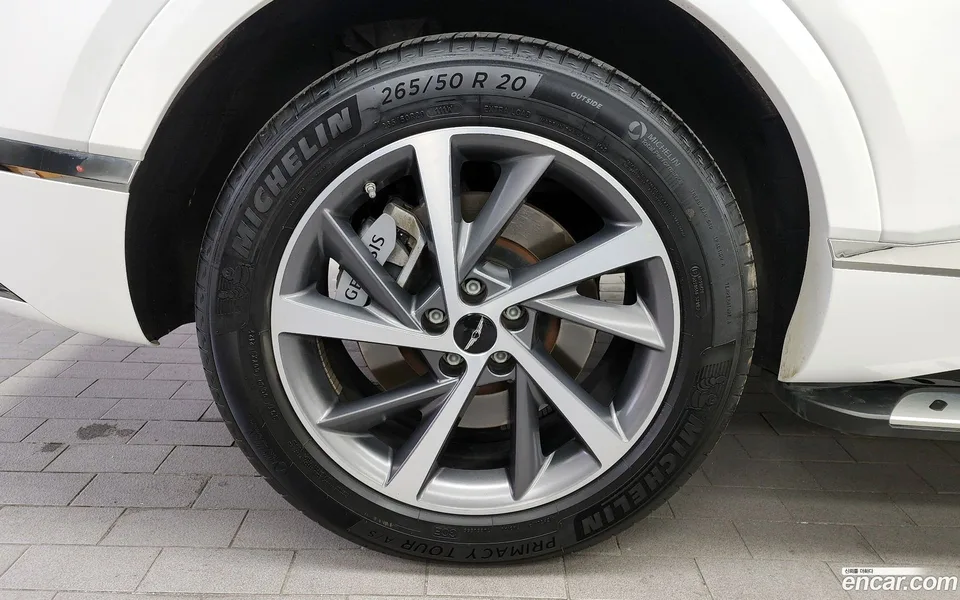 Genesis GV80 2.5T 2WD 2023 — миниатюра 5